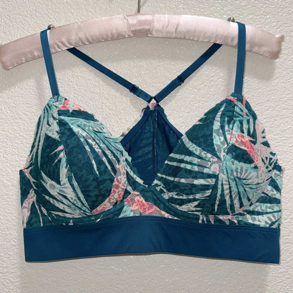 PINK Victoria's Secret Lace Lightly Lined Bra L